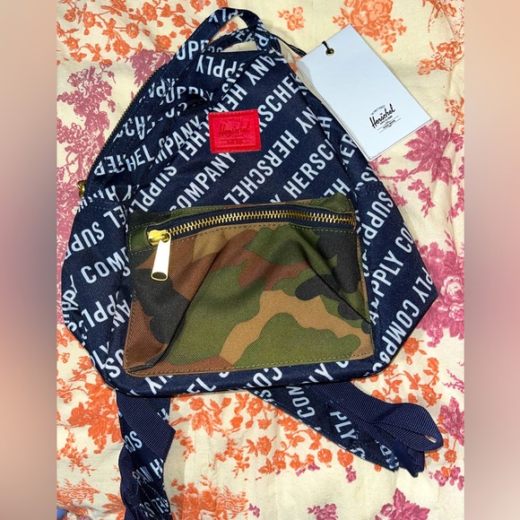 Herschel Blue and Green Camo Nova Mini Backpack NWT - Picture 1 of 3